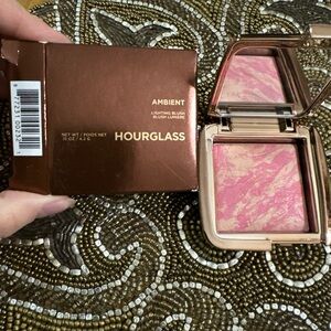 Hourglass Ambient Lighting Blush - Pink Swirl
